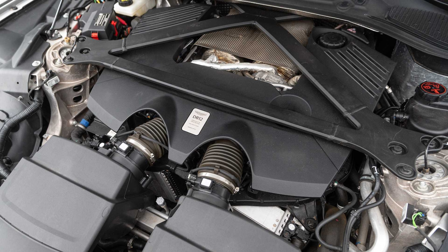 Used Aston Martin V8 2024 for sale - 77886082: Photo 13