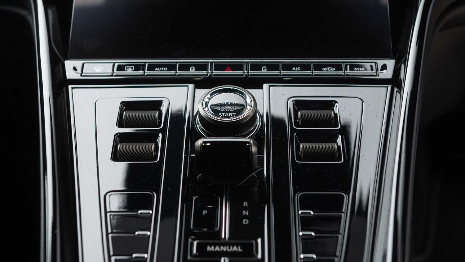 Used Aston Martin V8 2024 for sale - 77886082: Photo 33