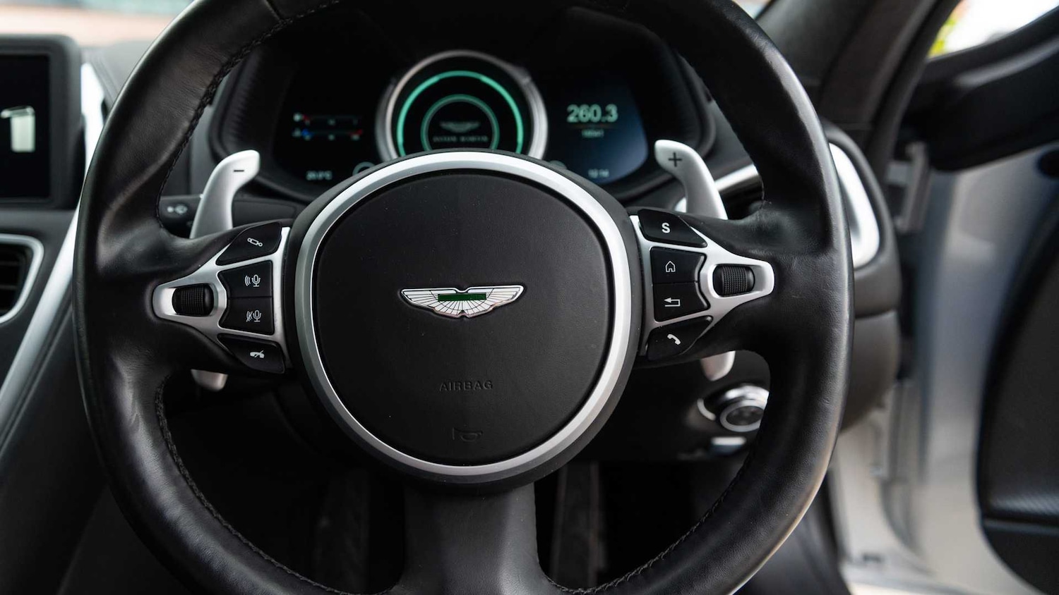 Used Aston Martin DB11 2020 for sale - 76475810: Photo 11