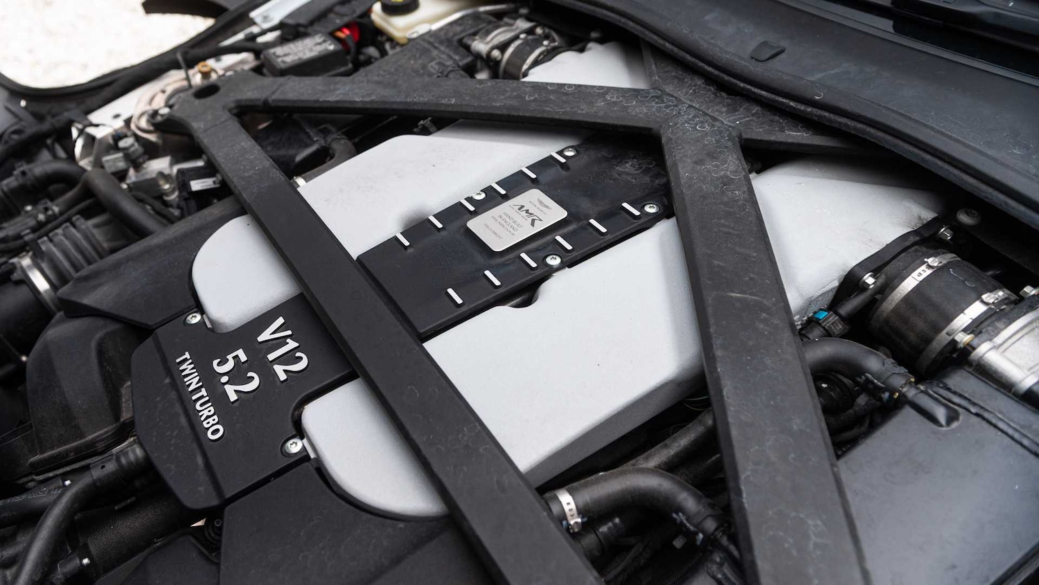 Used Aston Martin DB11 2020 for sale - 76475810: Photo 13