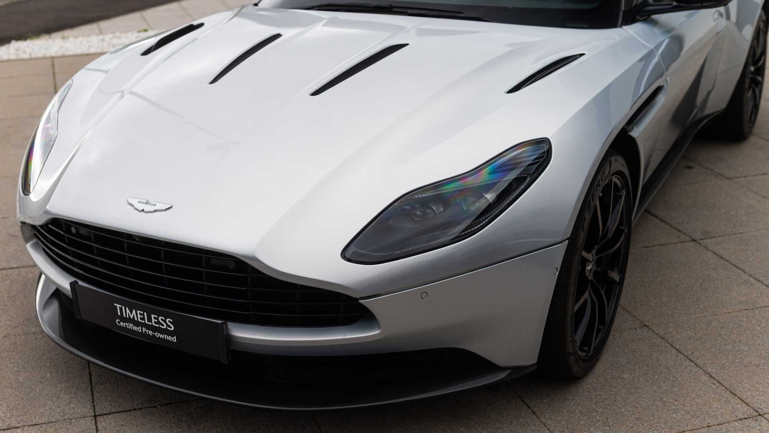 Used Aston Martin DB11 2020 for sale - 76475810: Photo 19