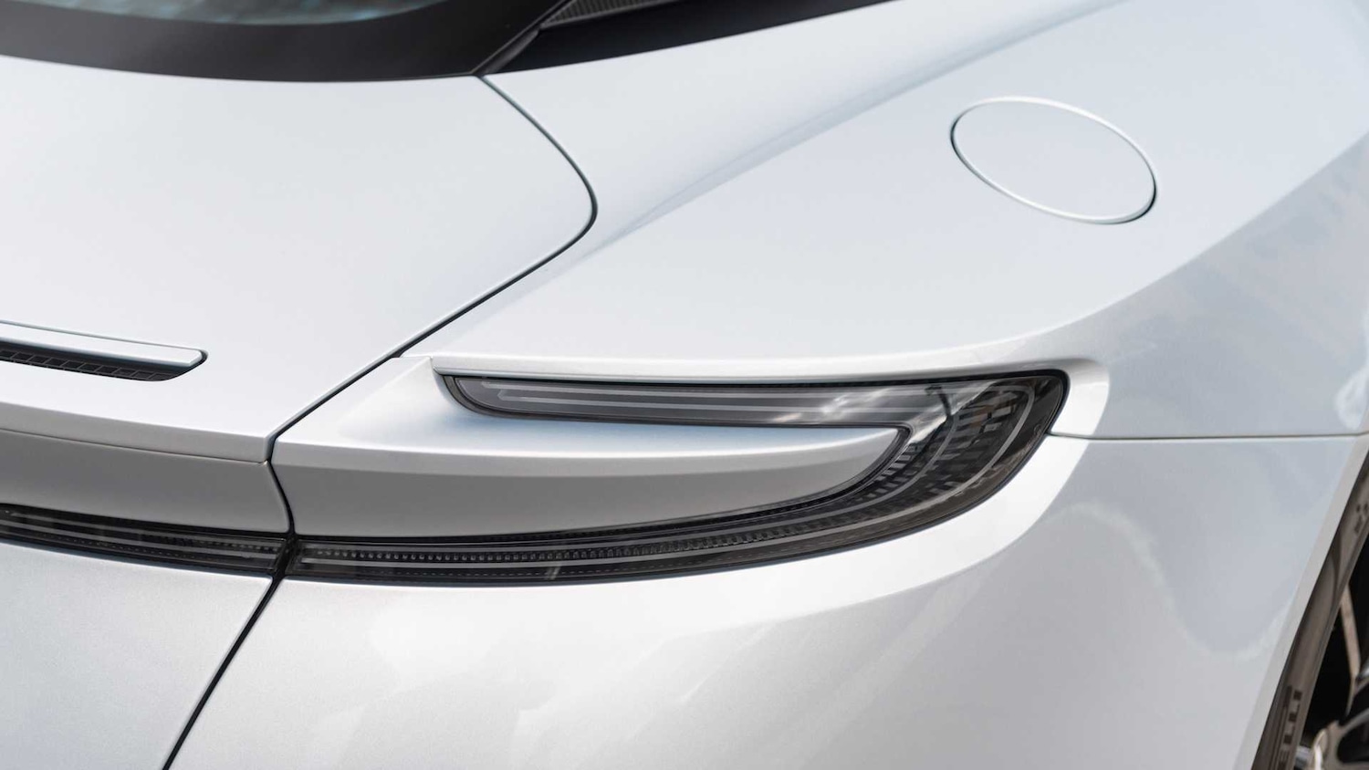 Used Aston Martin DB11 2020 for sale - 76475810: Photo 26