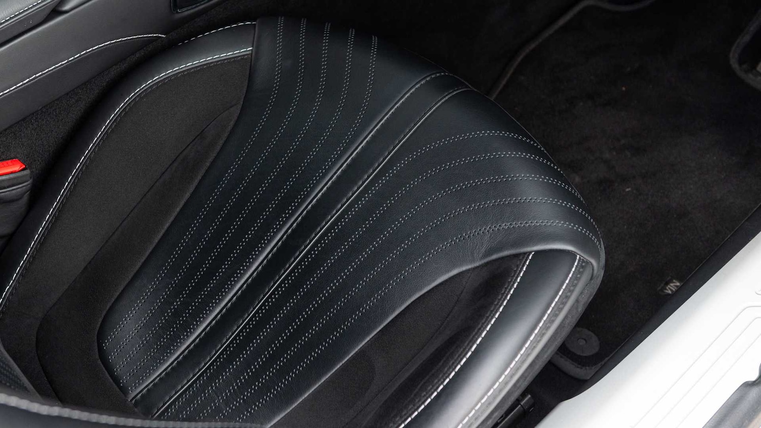 Used Aston Martin DB11 2020 for sale - 76475810: Photo 28