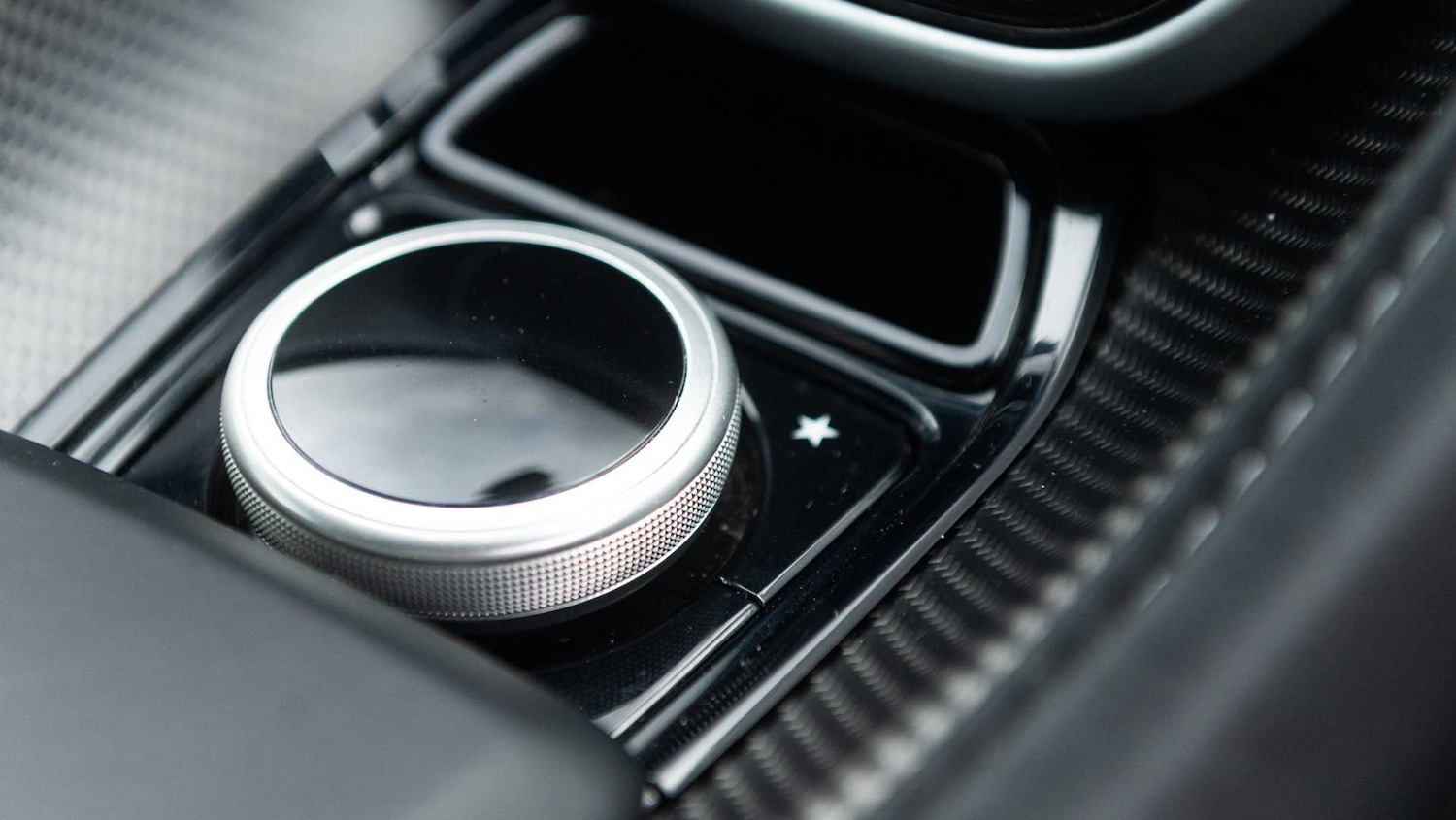 Used Aston Martin DB11 2020 for sale - 76475810: Photo 34