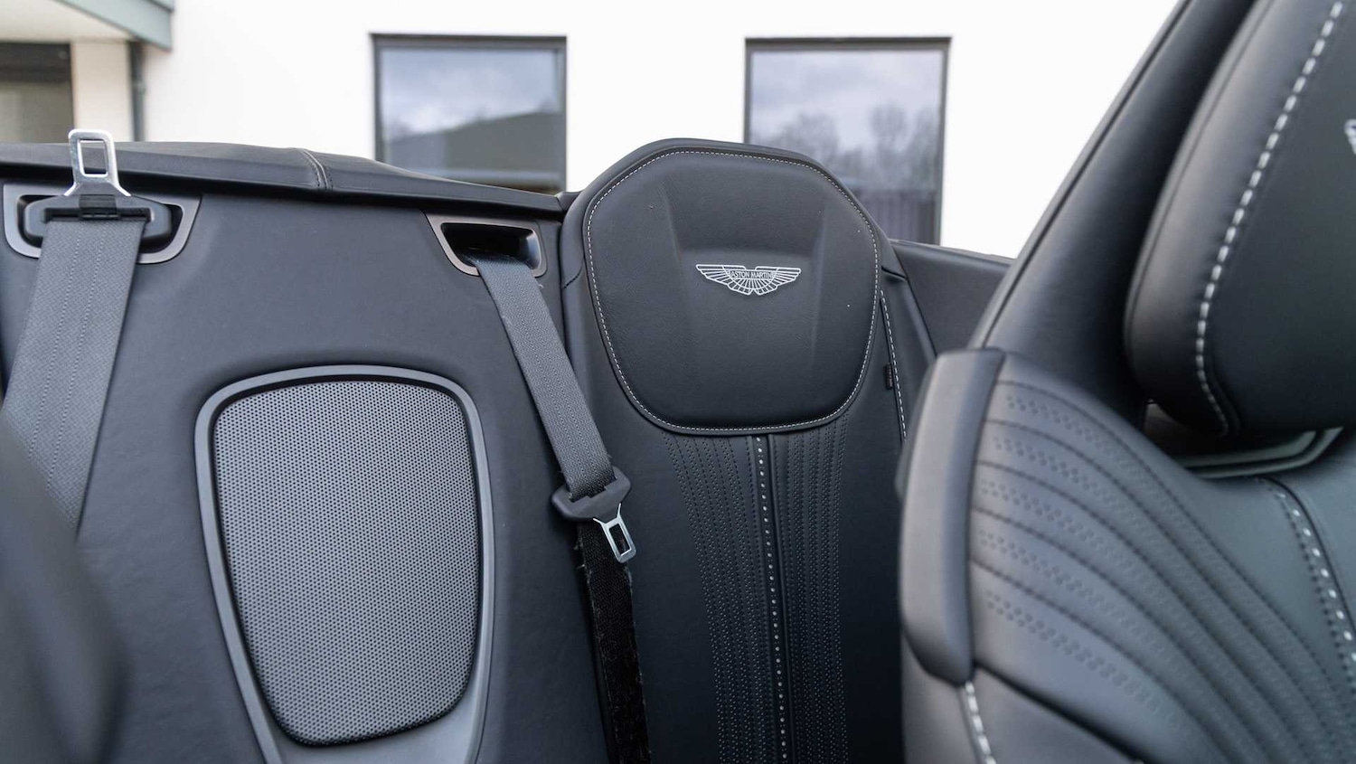 Used Aston Martin DB11 for sale - 76916073: Photo 33