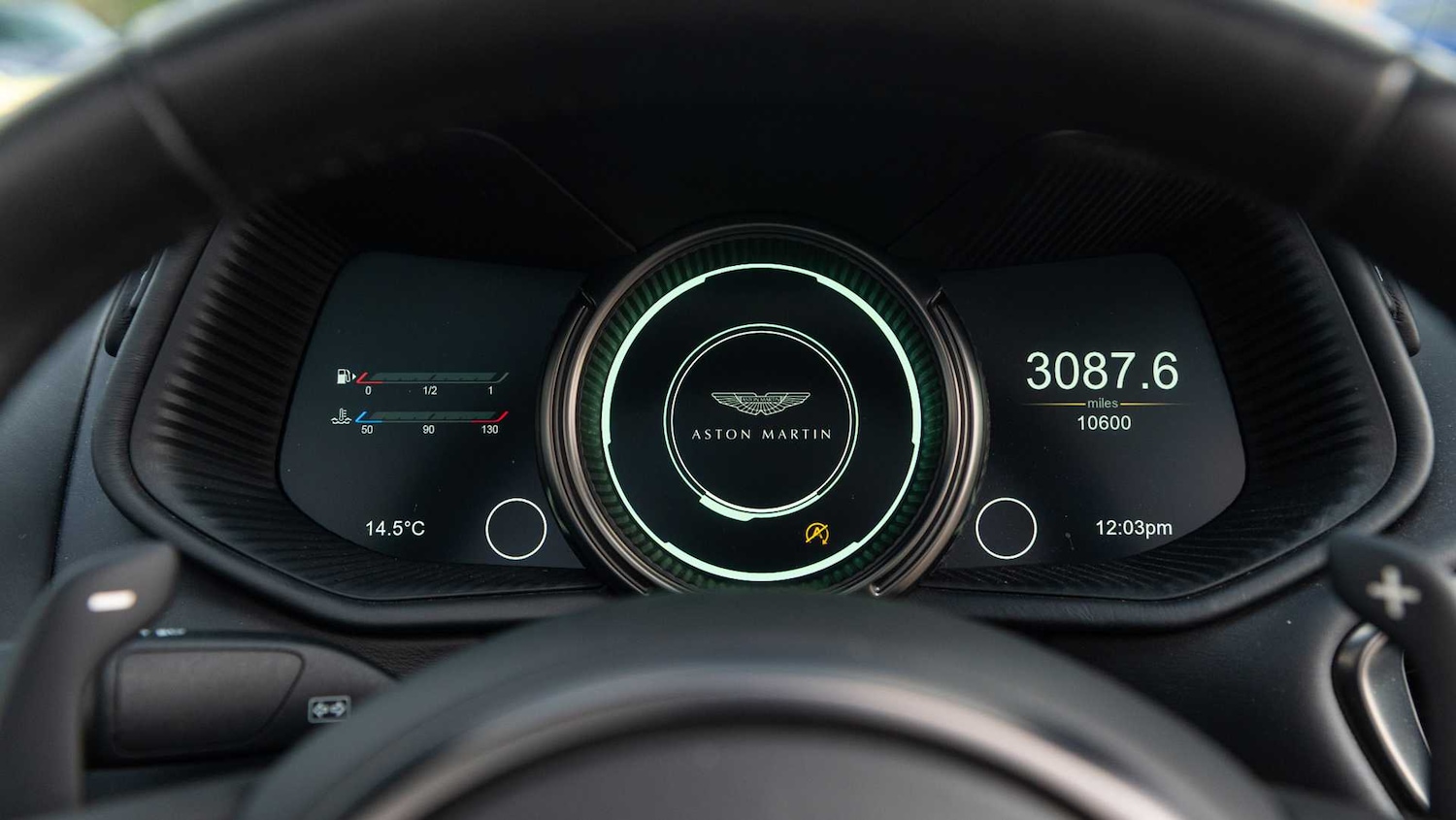 Used Aston Martin DB11 for sale - 76916073: Photo 6