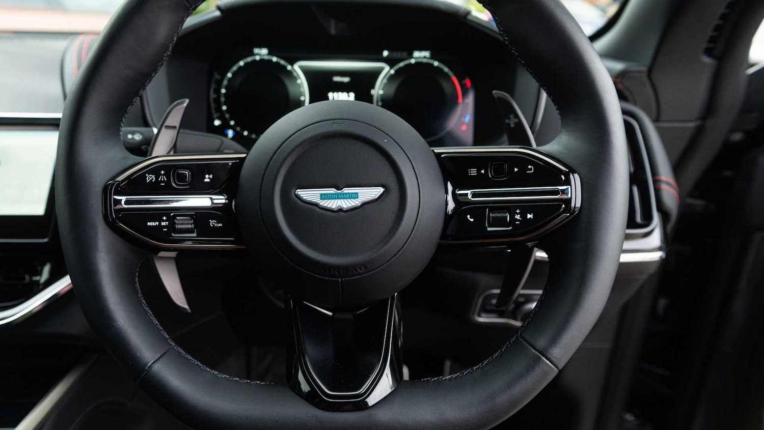 Used Aston Martin DBX for sale - 76170124: Photo 11