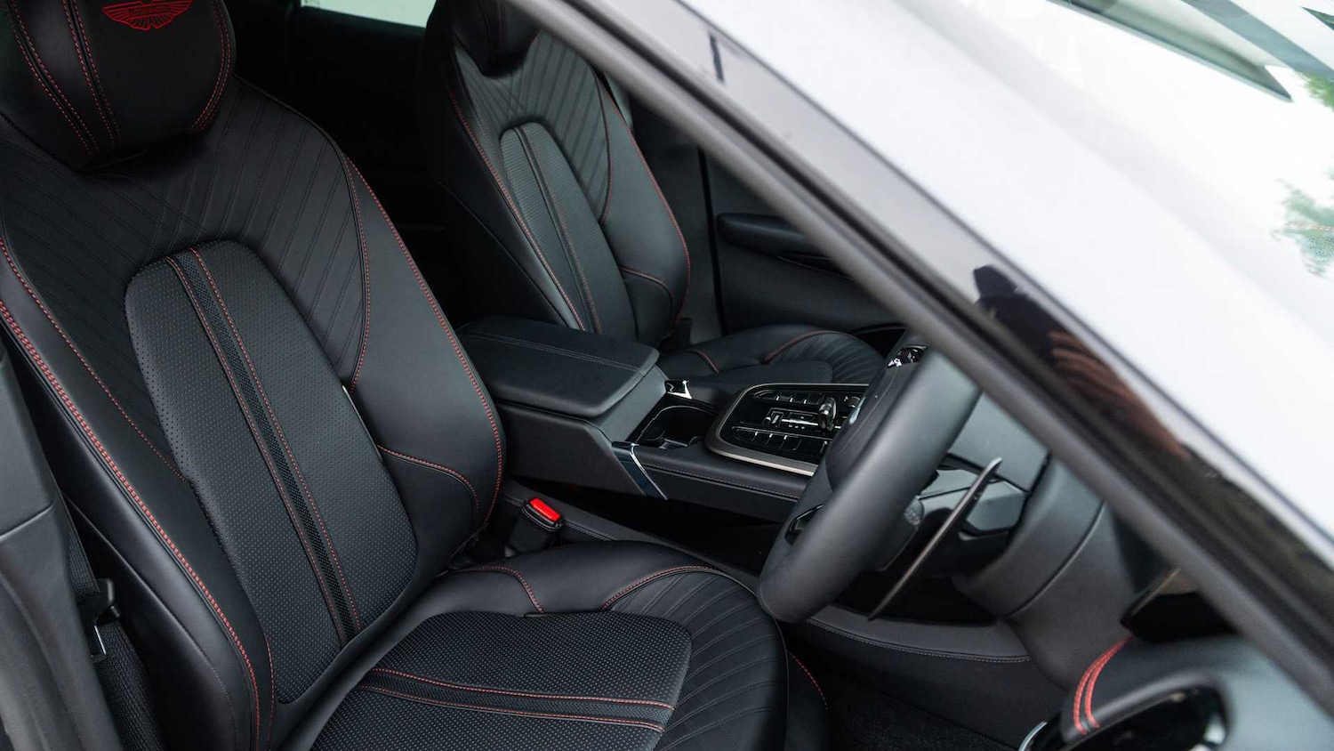 Used Aston Martin DBX for sale - 76170124: Photo 12