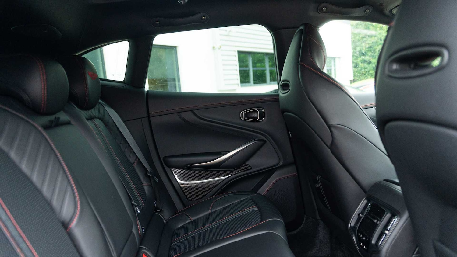 Used Aston Martin DBX for sale - 76170124: Photo 15