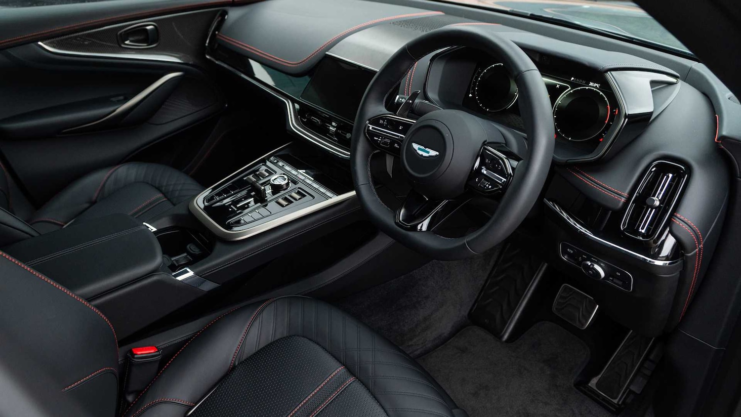 Used Aston Martin DBX for sale - 76170124: Photo 3