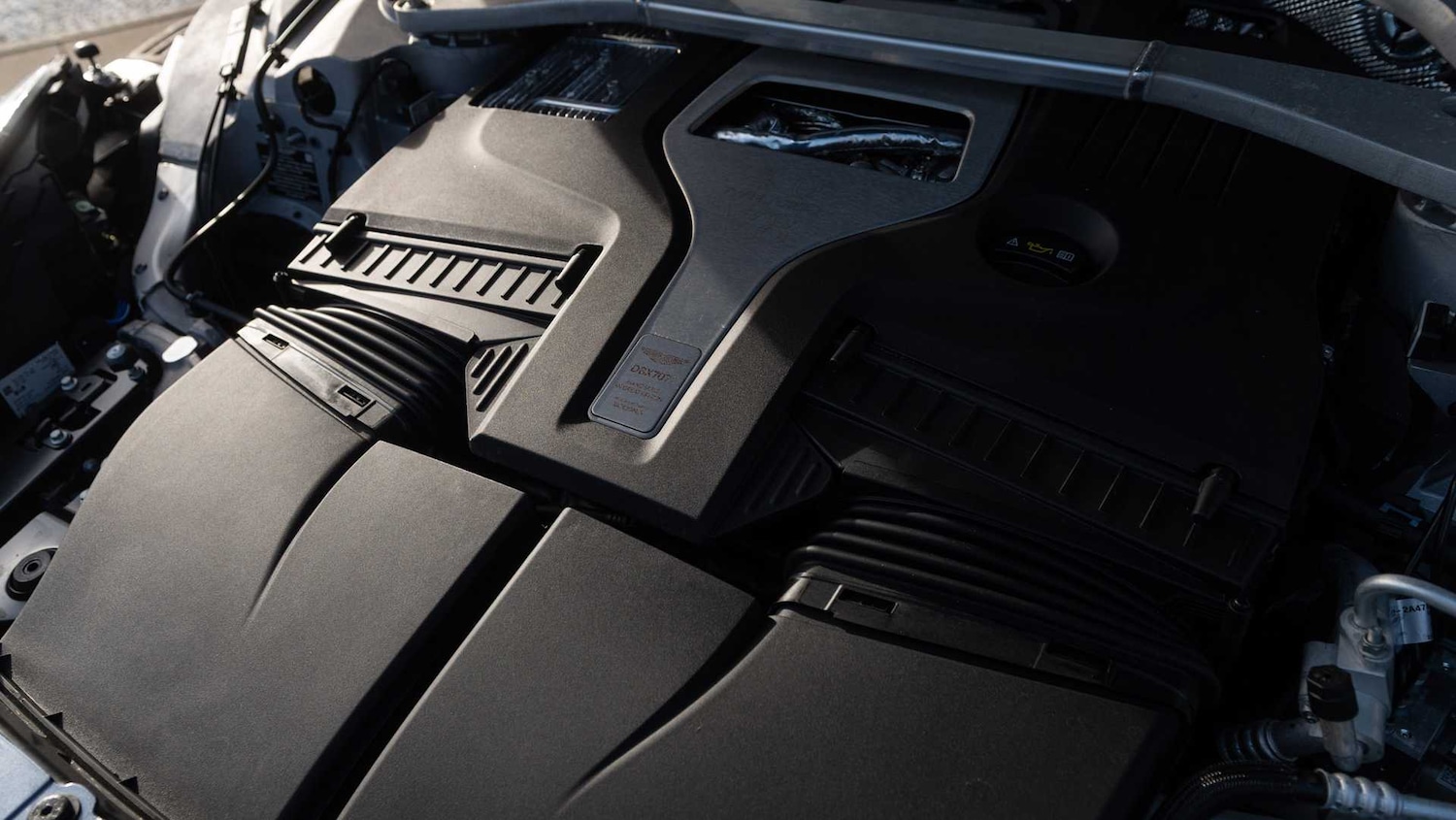 Used Aston Martin DBX 2025 for sale - 77389898: Photo 13