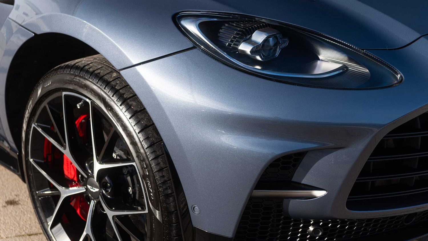 Used Aston Martin DBX 2025 for sale - 77389898: Photo 21