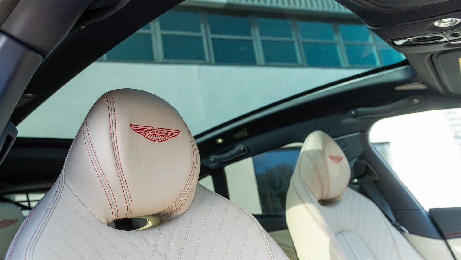 Used Aston Martin DBX 2025 for sale - 77389898: Photo 28