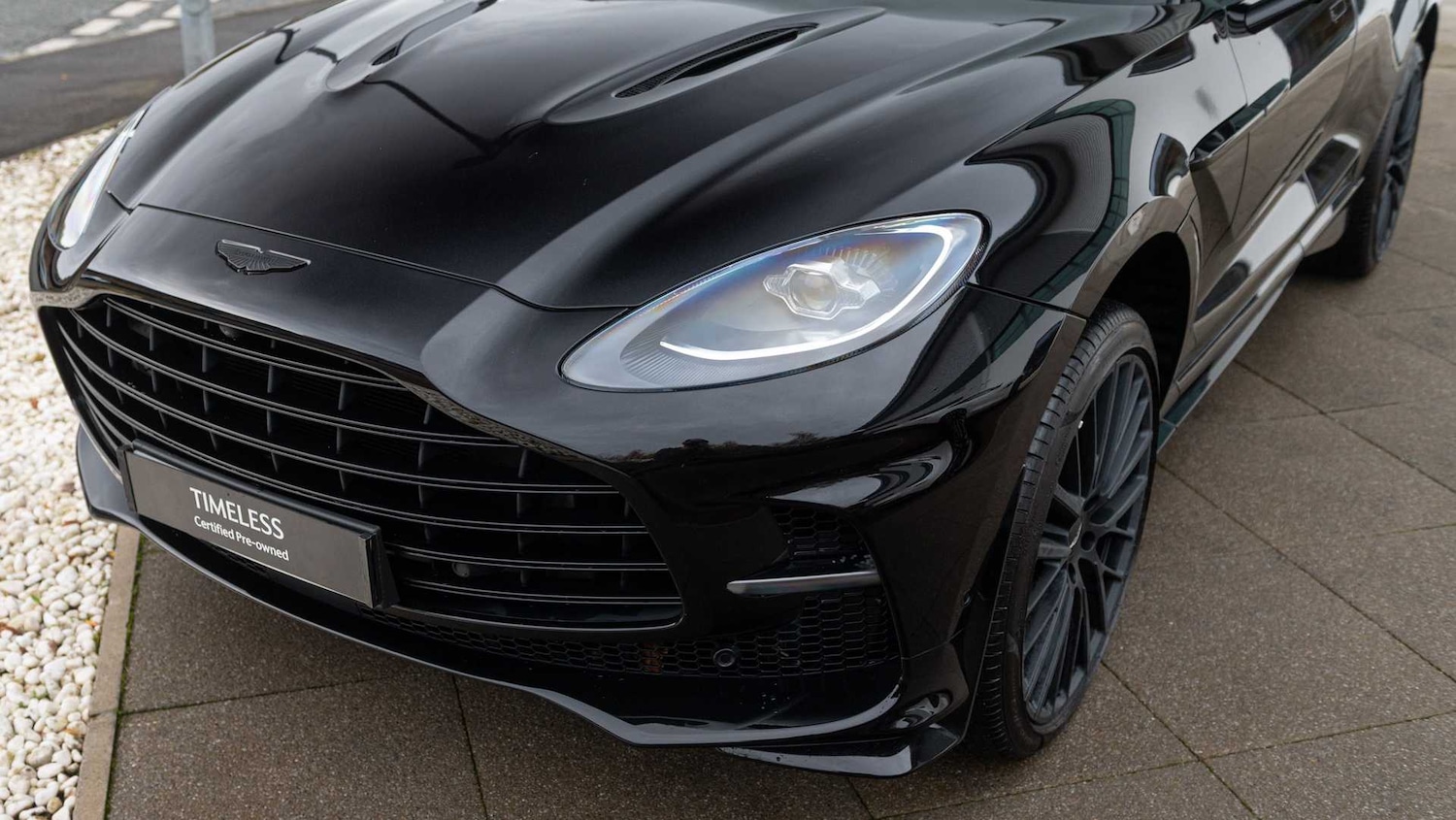 Used Aston Martin DBX for sale - 76692147: Photo 19