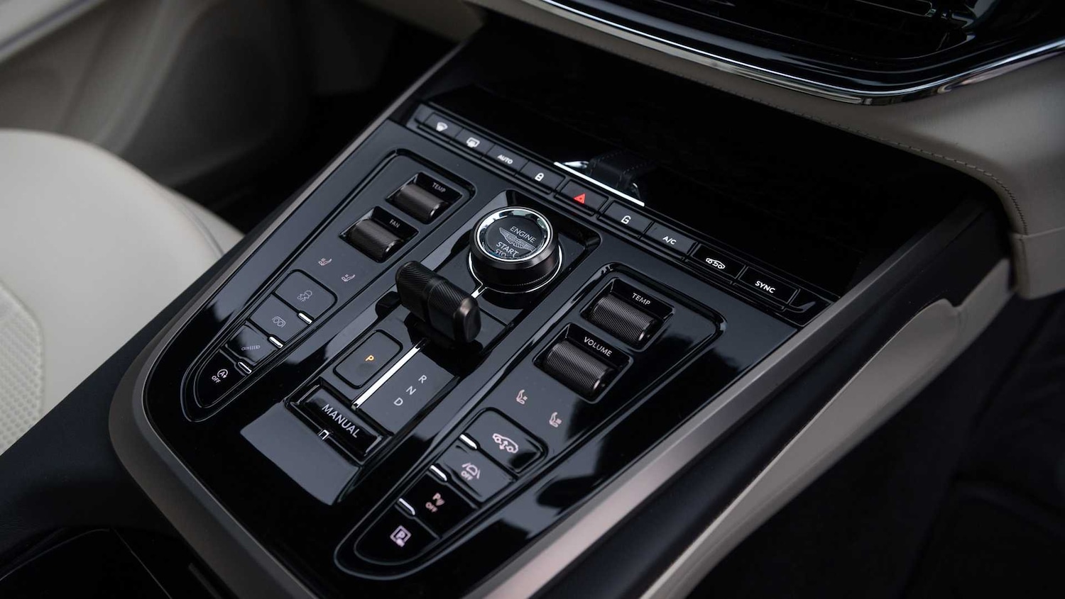 Used Aston Martin DBX for sale - 76692147: Photo 35