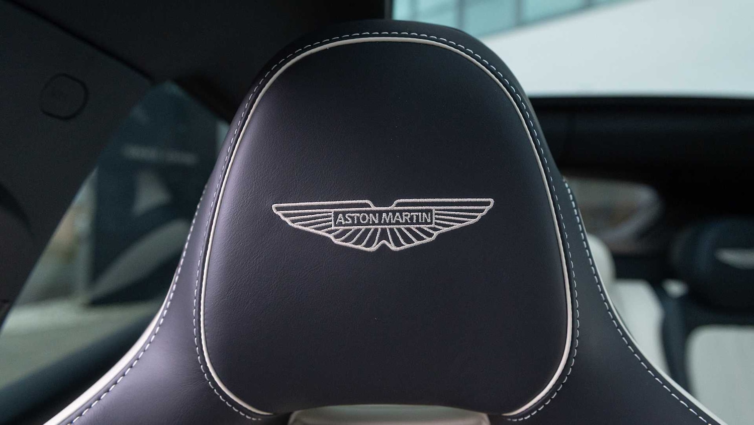 Used Aston Martin DBX for sale - 76692147: Photo 5