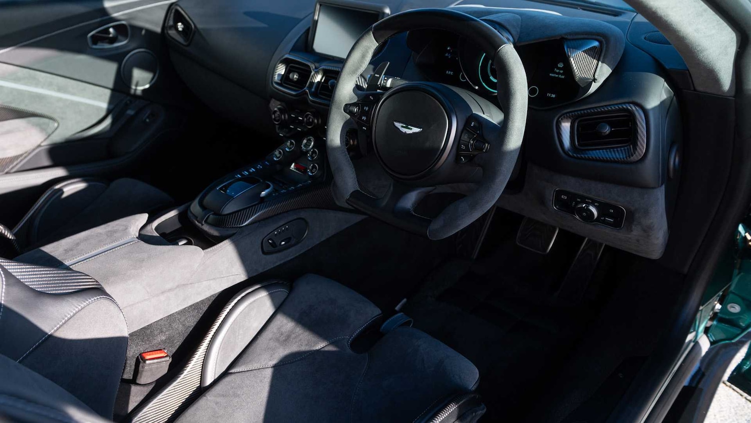 Used Aston Martin Vantage 2022 for sale - 76842966: Photo 3