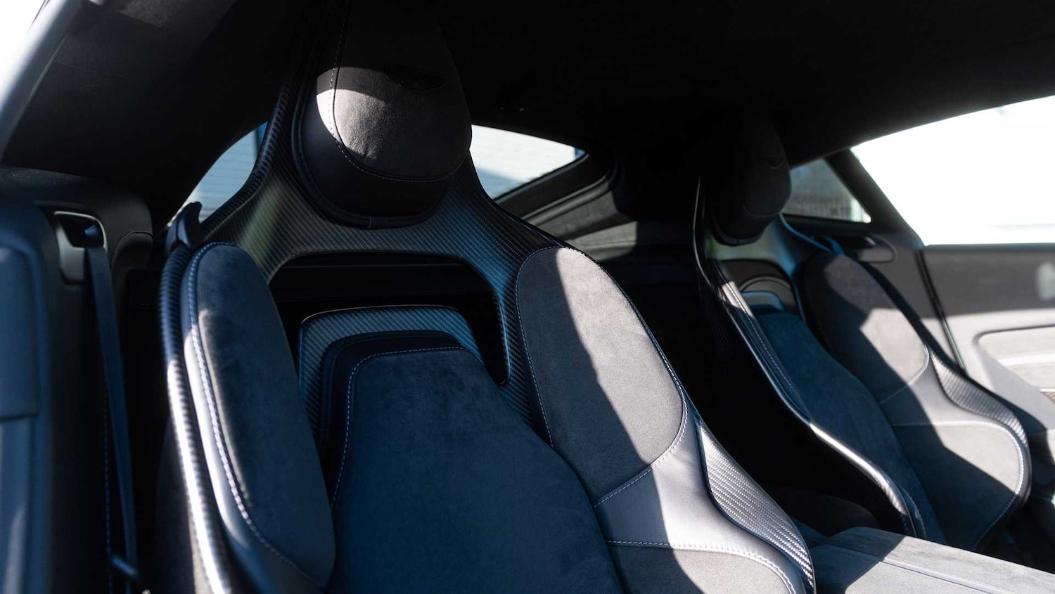 Used Aston Martin Vantage 2022 for sale - 76842966: Photo 30