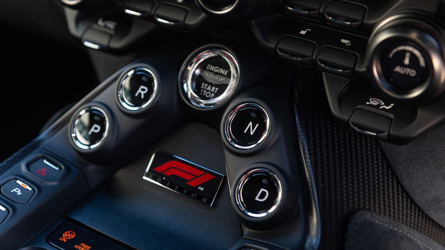 Used Aston Martin Vantage 2022 for sale - 76842966: Photo 34