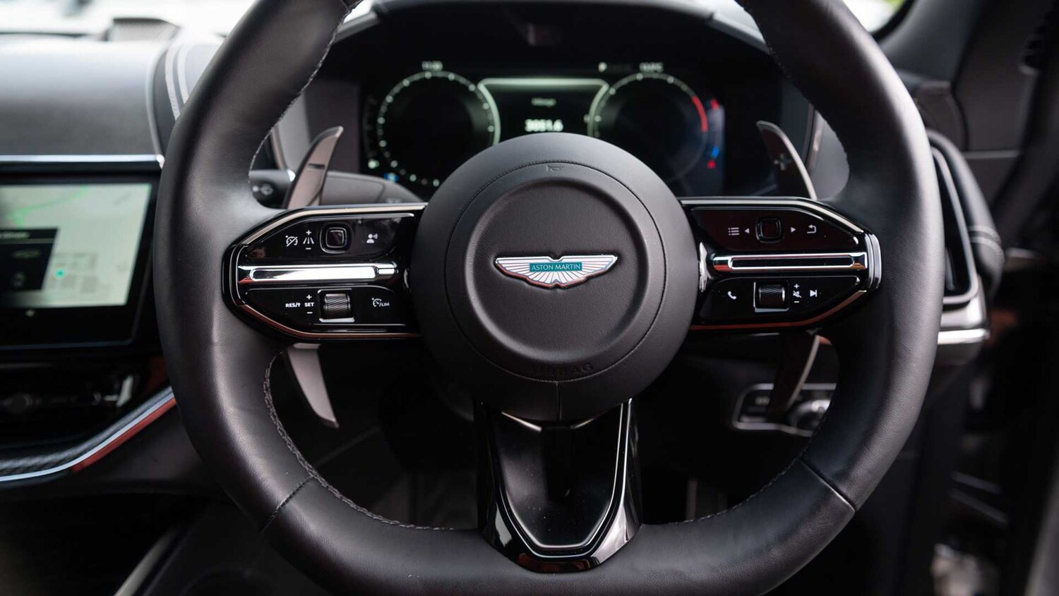 Used Aston Martin DBX 2024 for sale - 77674596: Photo 11