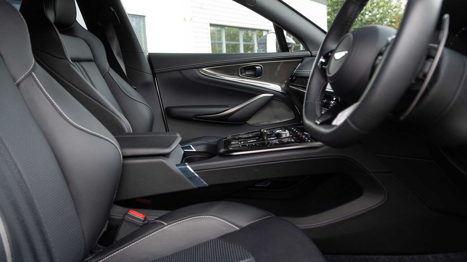 Used Aston Martin DBX 2024 for sale - 77674596: Photo 15