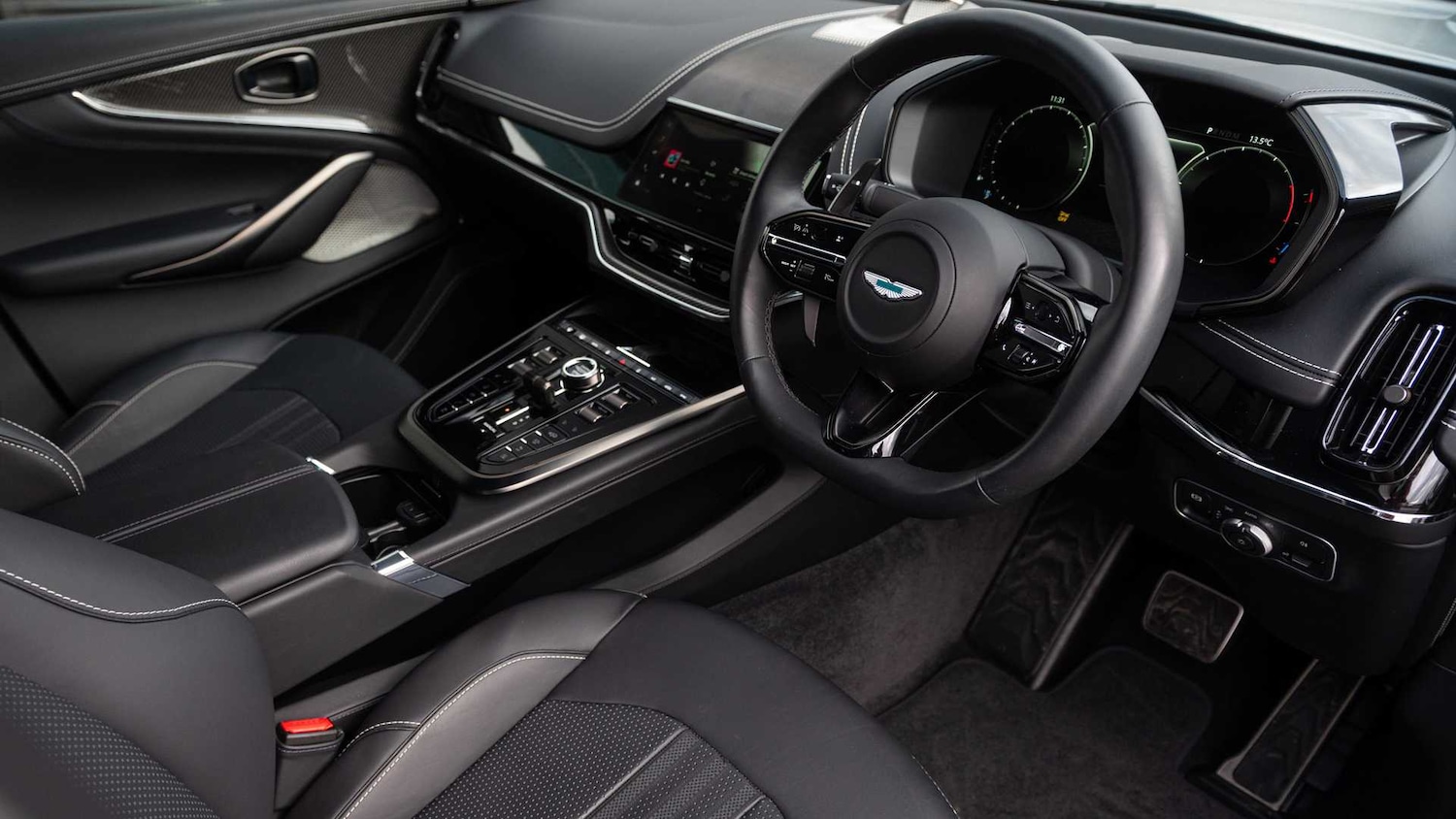 Used Aston Martin DBX 2024 for sale - 77674596: Photo 3