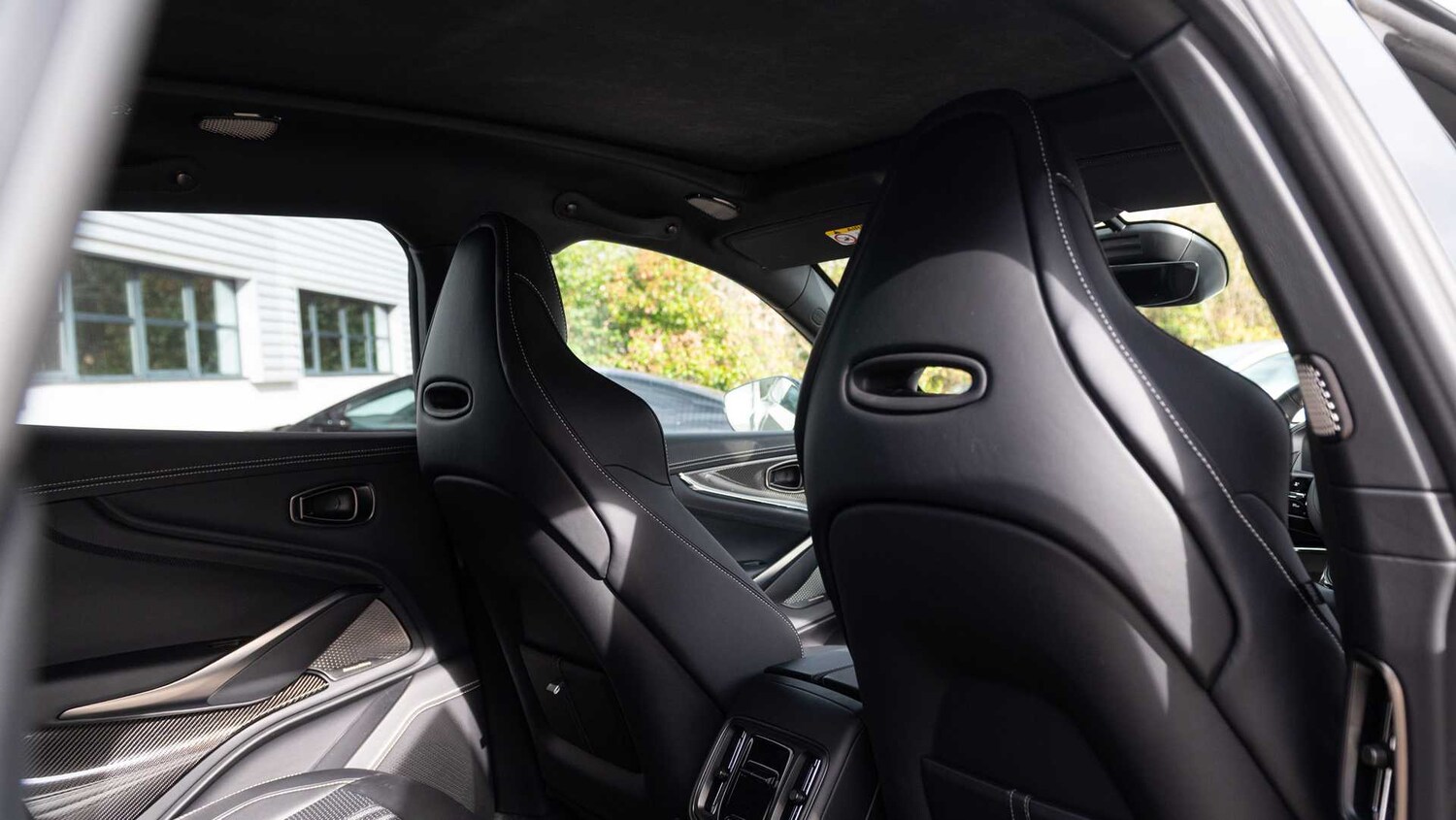 Used Aston Martin DBX 2024 for sale - 77674596: Photo 32