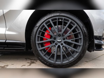 Used Aston Martin DBX 2024 for sale - 77674596: Photo