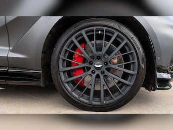 Used Aston Martin DBX 2023 for sale - 75217383: Photo