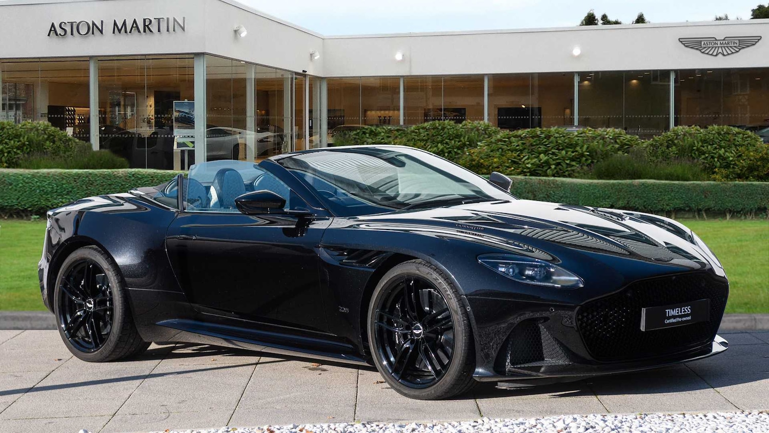Used Aston Martin DBS 2021 for sale - 76668972: Photo 1