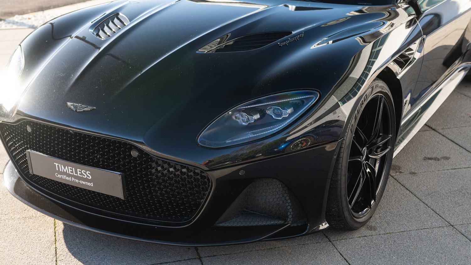 Used Aston Martin DBS 2021 for sale - 76668972: Photo 20