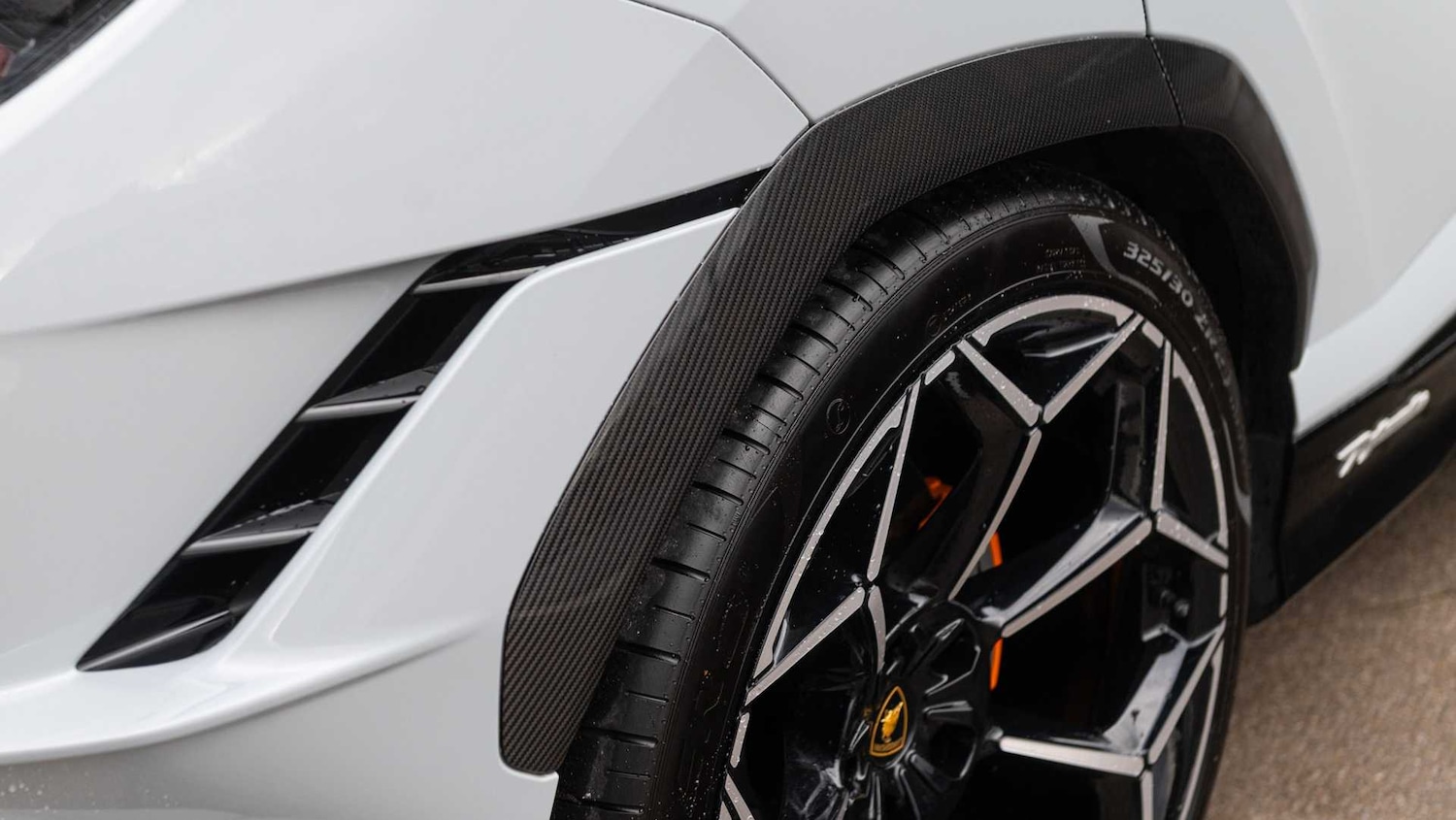 Used Lamborghini Urus 2024 for sale - 77458648: Photo 28