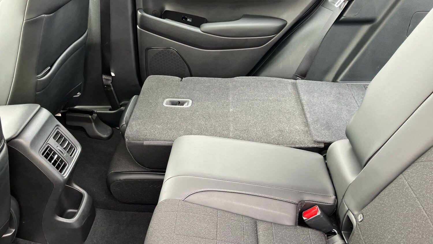 Used Honda HR-V 2023 for sale - 76273603: Photo 25