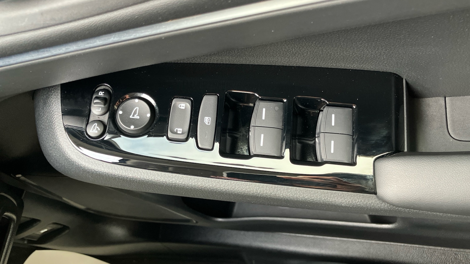 Used Honda HR-V 2023 for sale - 76273603: Photo 32