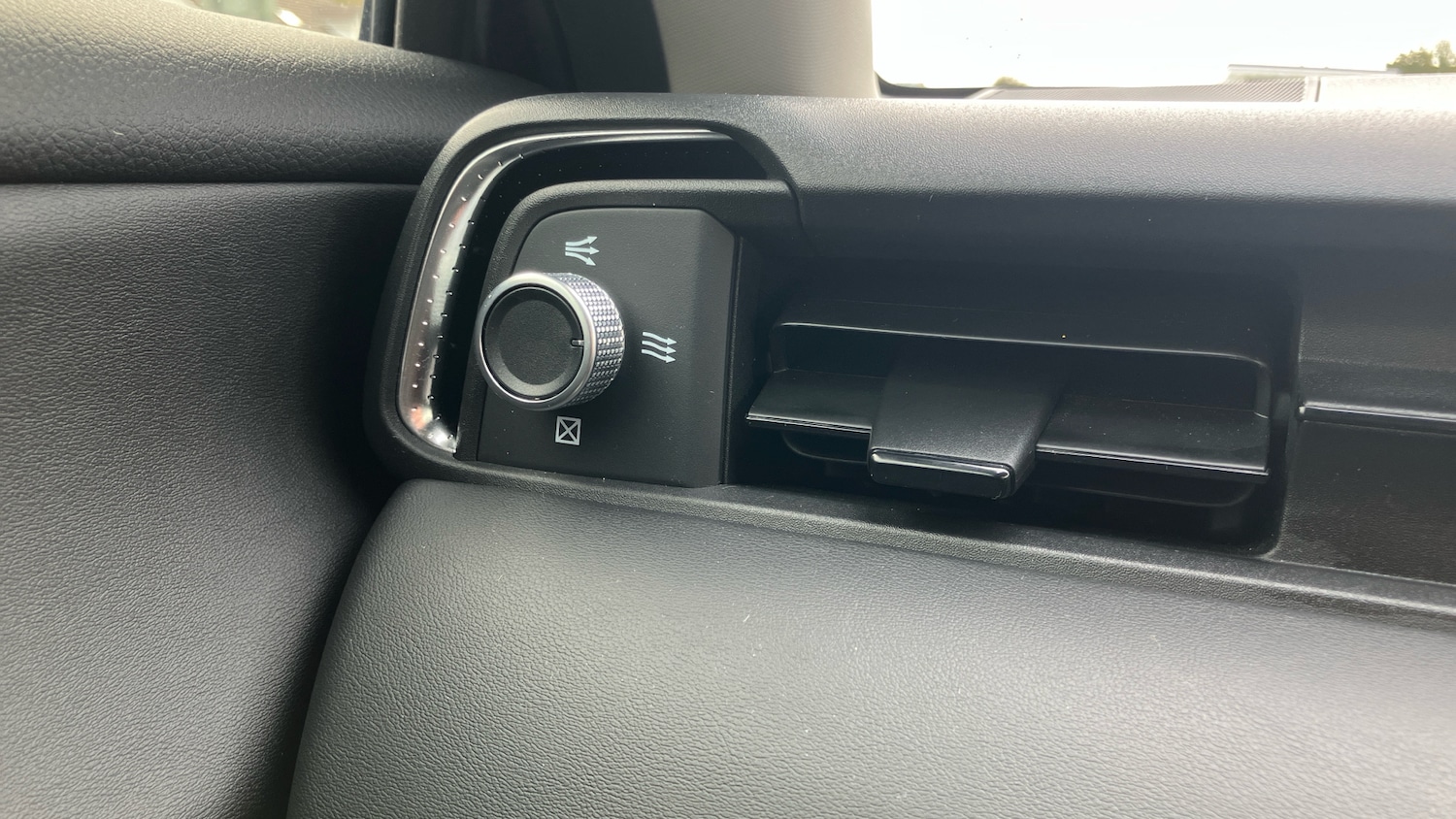 Used Honda HR-V 2023 for sale - 76273603: Photo 42