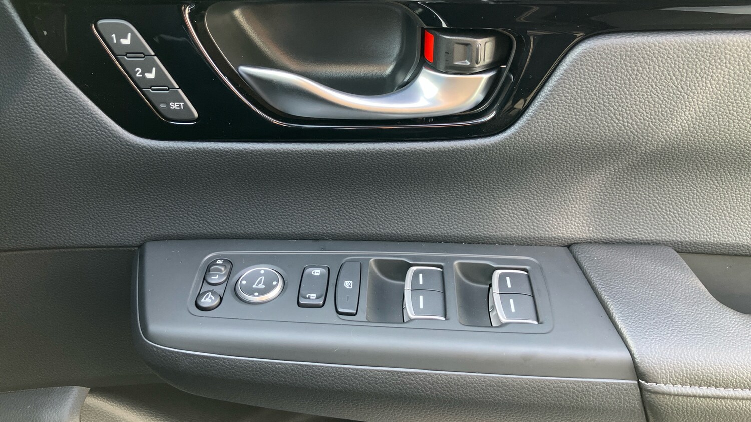 Used Honda CR-V 2025 for sale - 76146456: Photo 35