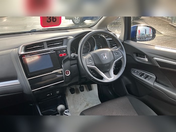 Used Honda Jazz 2017 for sale - 77326700: Photo