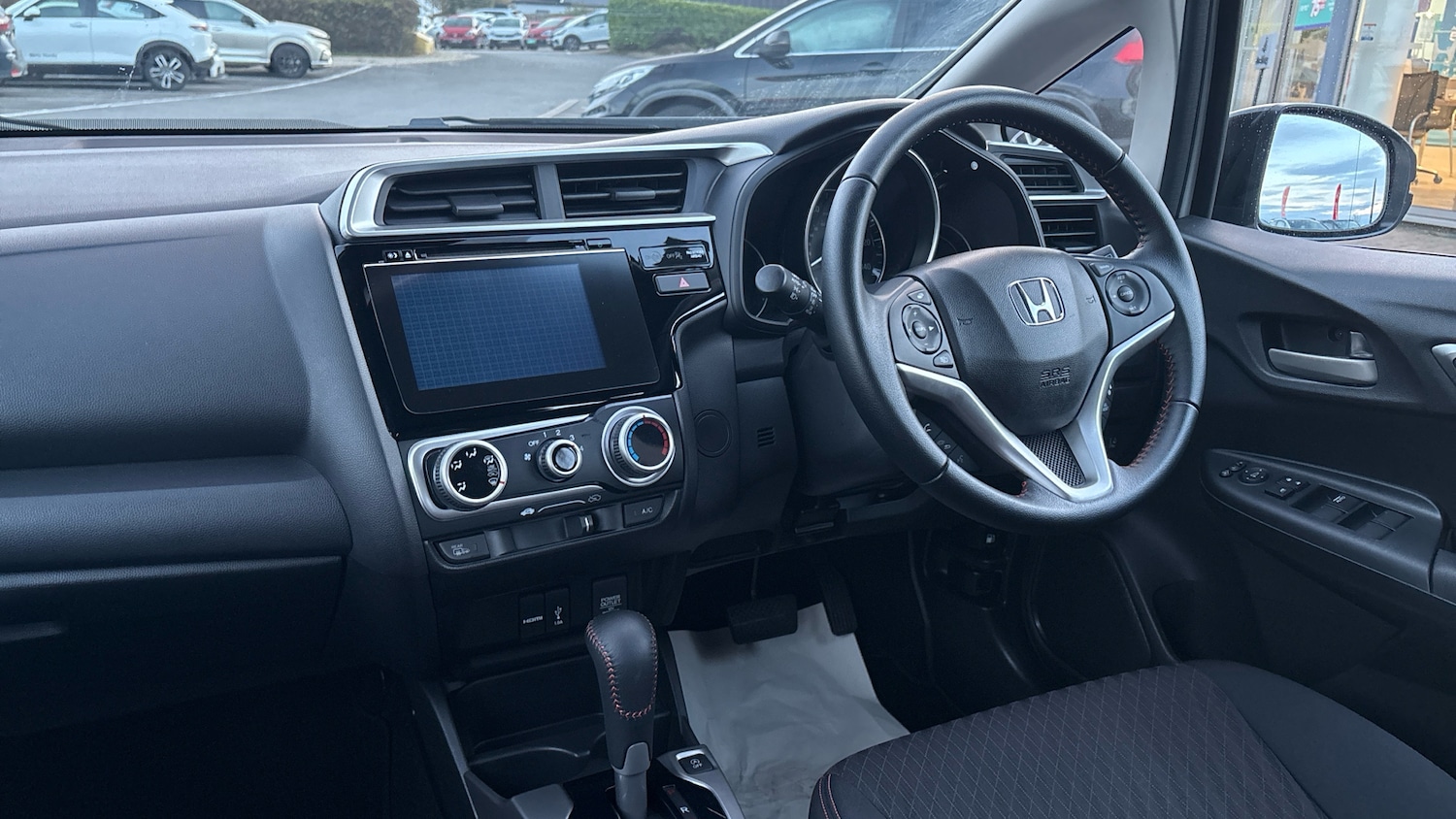 Used Honda Jazz 2019 for sale - 76544228: Photo 2