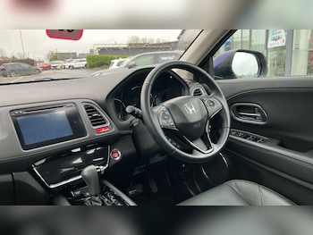 Used Honda HR-V 2016 for sale - 77326015: Photo