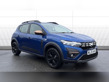 2025 (25) - 1.0 TCe Extreme 5dr CVT Petrol Hatchback