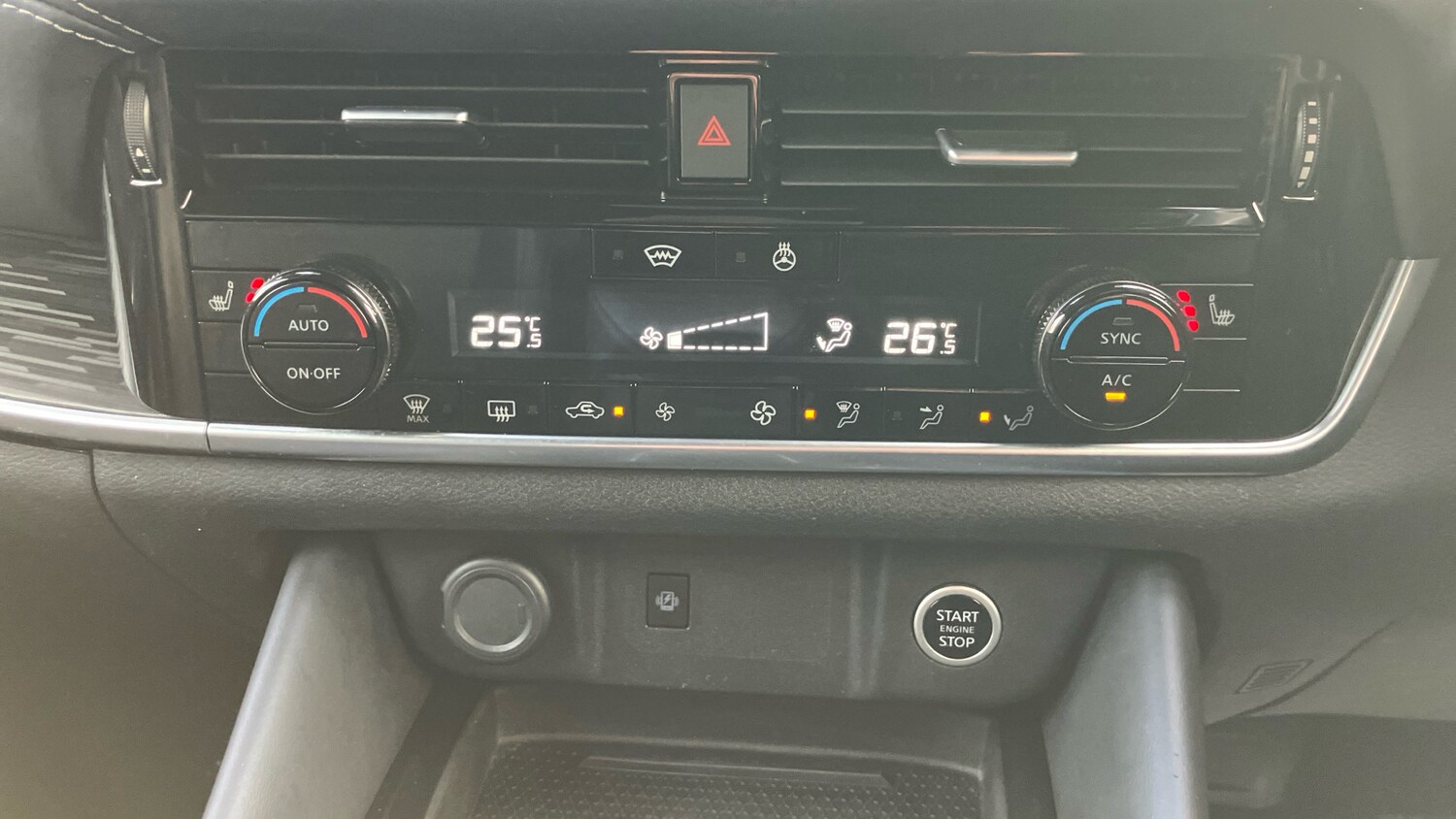 Used Nissan Qashqai 2022 for sale - 76490400: Photo 28