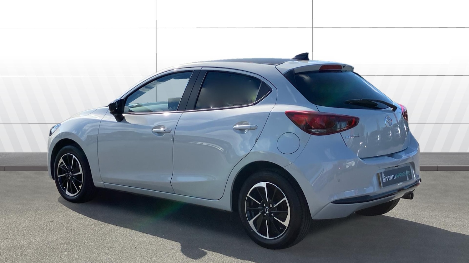 Used Mazda Mazda2 2023 for sale - 75997270: Photo 2