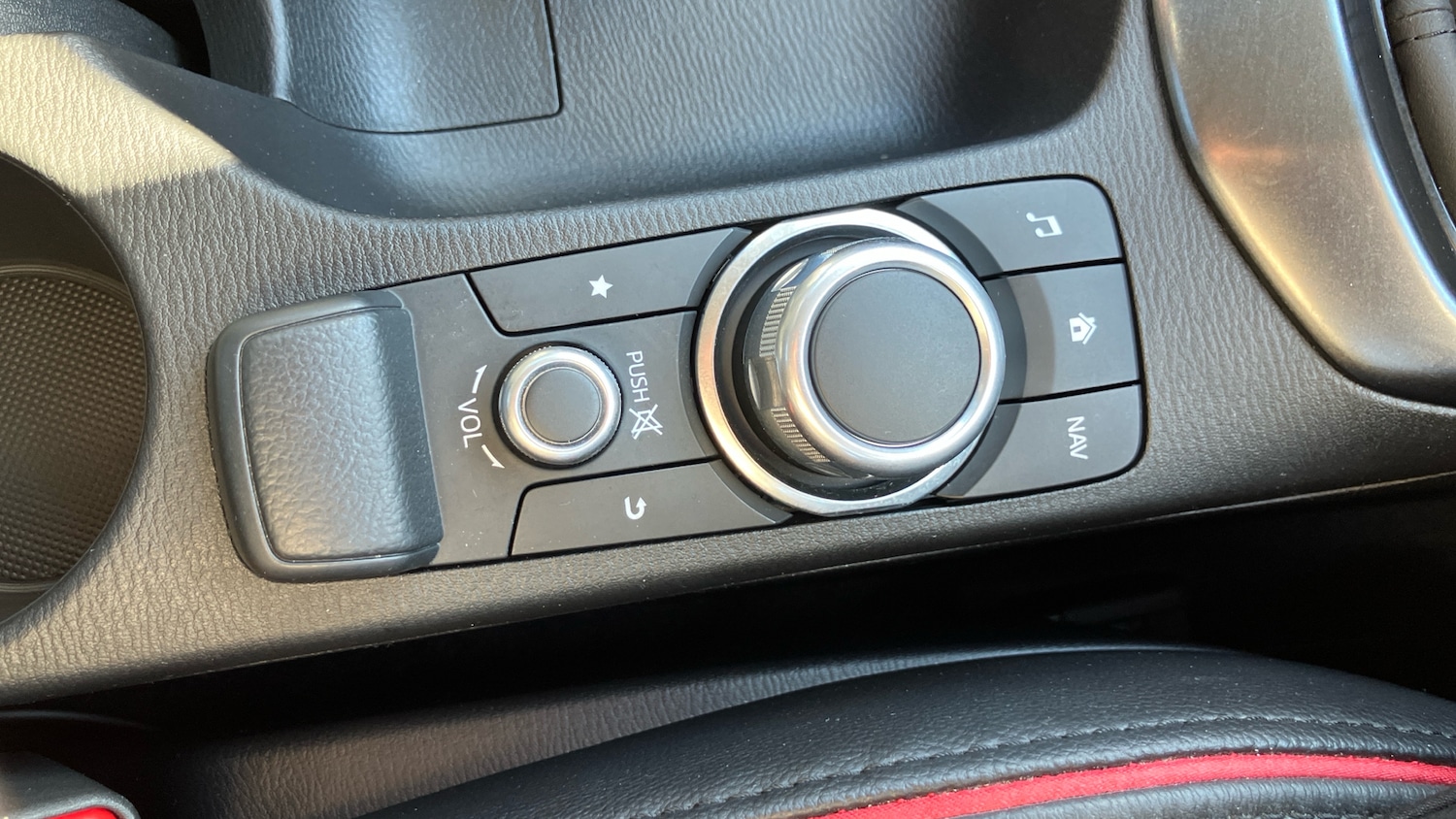 Used Mazda Mazda2 2023 for sale - 75997270: Photo 24