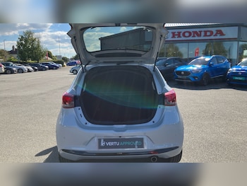 Used Mazda Mazda2 2023 for sale - 75997270: Photo