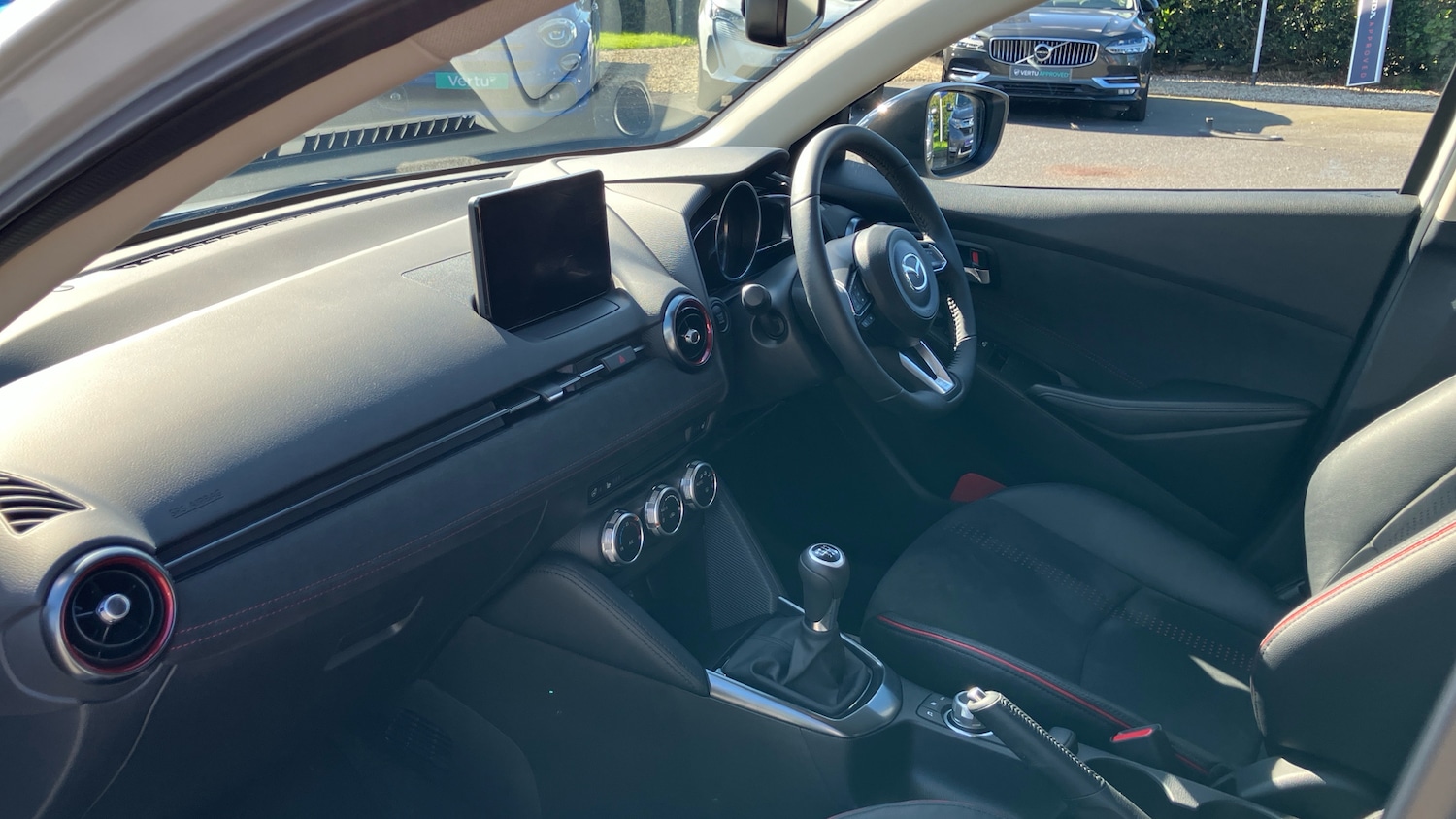 Used Mazda Mazda2 2023 for sale - 75997270: Photo 9