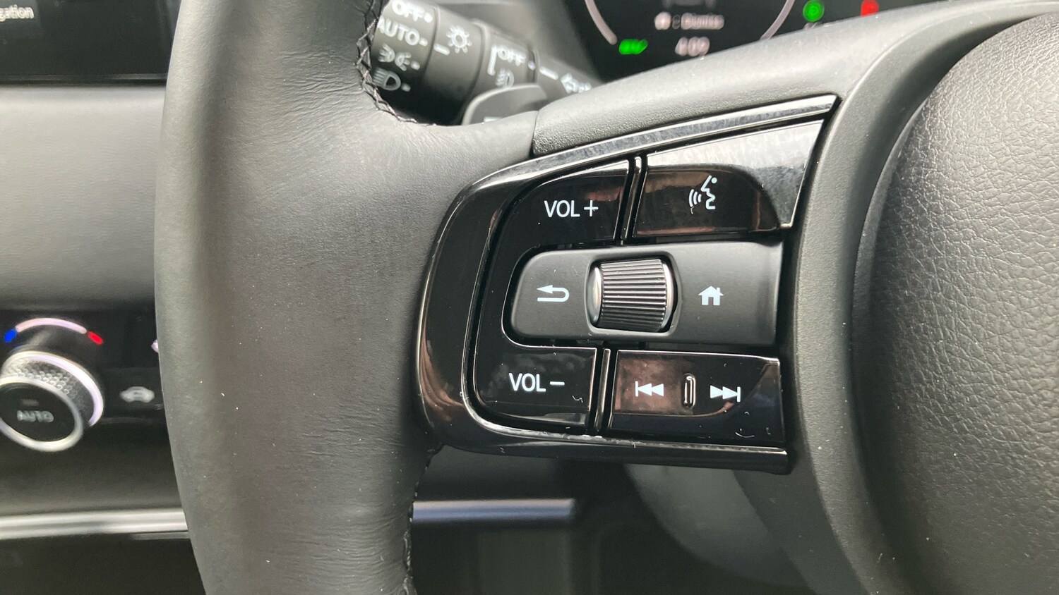 Used Honda HR-V 2023 for sale - 76193758: Photo 26