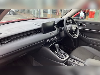 Used Honda HR-V 2023 for sale - 76193758: Photo 2