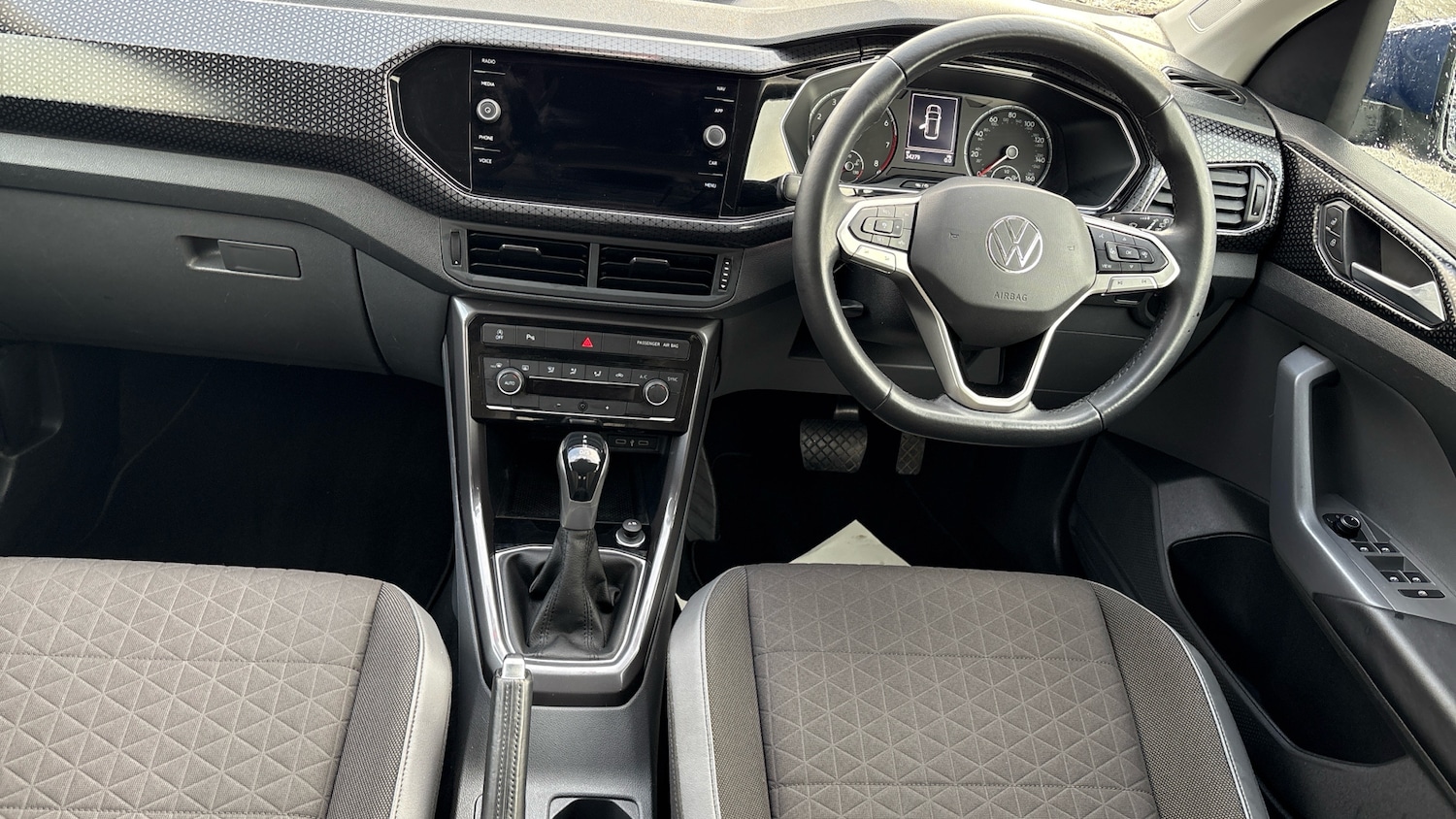 Used Volkswagen T-Cross 2021 for sale - 77222848: Photo 4