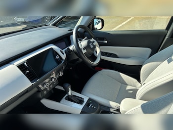 Used Honda Jazz 2023 for sale - 77902265: Photo