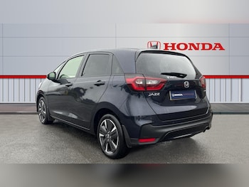 Used Honda Jazz 2024 for sale - 76653080: Photo